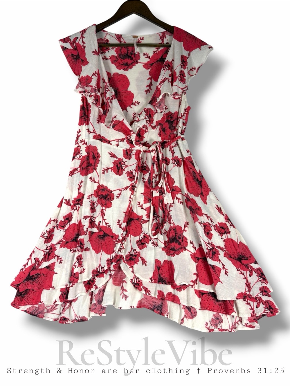 FREE PEOPLE Women’s Size M Dress Floral Wrap Style V-Neckline Ruffle Details